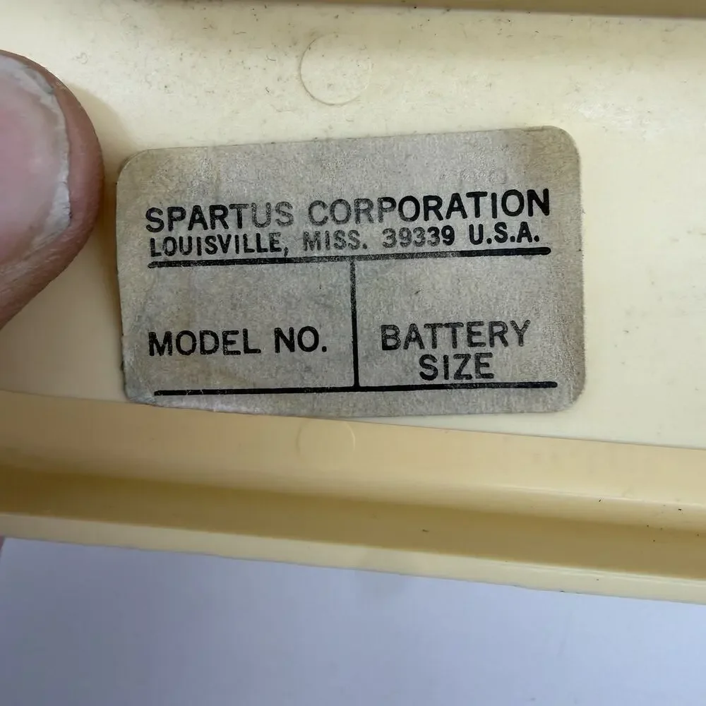 Vtg MCM Spartus Wall Clock Quartz Tested & WORKS CREAM BEIGE Made USA